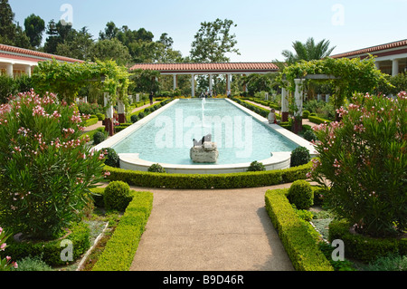 Il Getty Villa cortile principale. Foto Stock