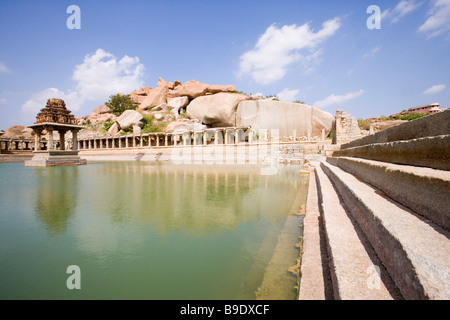 Rovine di un bazaar, Krishna Bazaar, Hampi, Karnataka, India Foto Stock