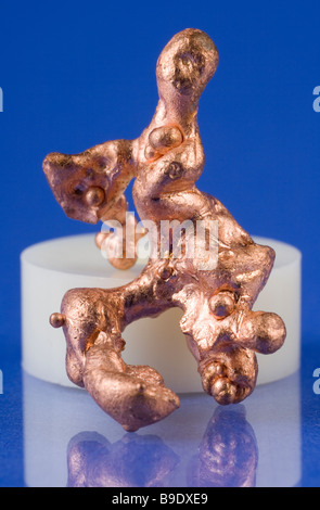 Rame (Cu) è uno dei pochi elementi metallici che si trova in forma elementare. Foto Stock