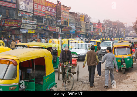 India Delhi di fronte alla stazione ferroviaria di Nuova Delhi Foto Stock