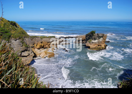 Coste rocciose, Paparoa National Park, West Coast, Isola del Sud, Nuova Zelanda Foto Stock