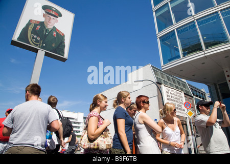 Check Point Charlie Berlino Foto Stock