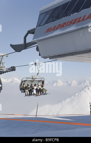 Austria Vorarlberg modelli seggiovia montagne neve invernale Silvretta Montafon novas nessun rilascio ski-area Sechssitzer sciatori di viaggio Foto Stock