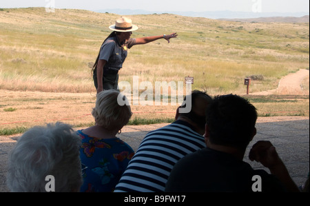 Ranger del Parco descrive la storica battaglia di Little Bighorn Battlefield Montana USA Foto Stock