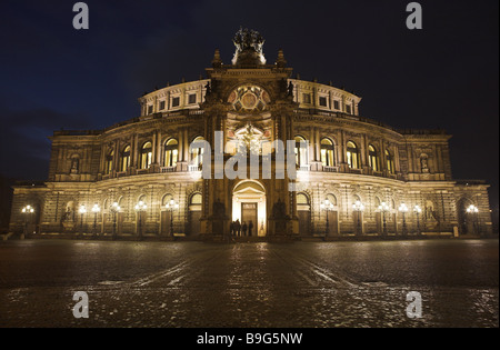 Sera architetto Gottfried Semper architettura illuminazione costruzione Germania Dresden costruiti edifici 1838-41 cultura opera Foto Stock