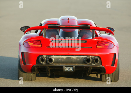 Porsche Gemballa mirage rosso serie backview veicolo auto vetture sport sport-luci di auto in coda luci spoiler simbolo spin Foto Stock