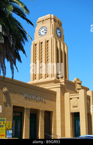 Camere municipali, edificio Palmerston Street, Westport, nella costa occidentale dell'Isola del Sud, Nuova Zelanda Foto Stock