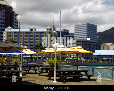 Port Louis Waterfront edifici e ristoranti Mauritius Foto Stock