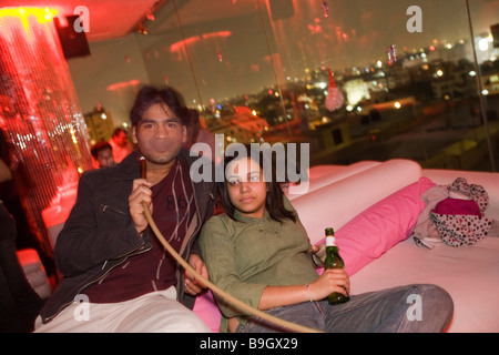 India Hyderabad Banjara Hills quartiere benestante liquidi night club Foto Stock