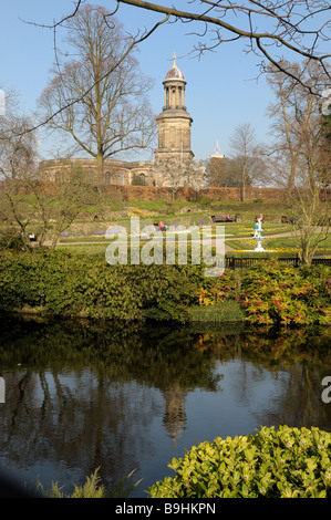 St Chad la chiesa e l'Dingle Shrewsbury Shropshire Foto Stock