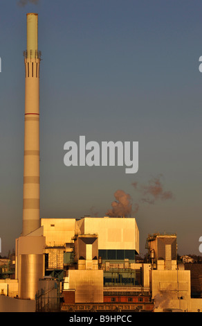 Stuttgart-Muenster EnBW power plant e rifiutare l impianto di incenerimento, Stoccarda, Baden-Wuerttemberg, Germania, Europa Foto Stock