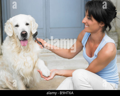 Donna con il suo cane Foto Stock