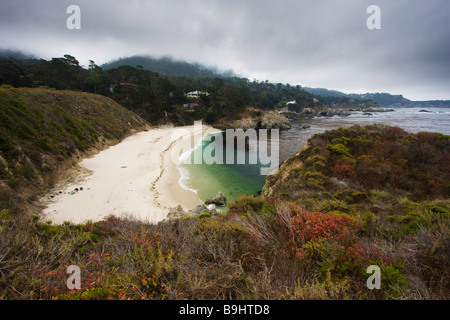 Gibson spiaggia un giorno nuvoloso, Point Lobos State Reserve, CALIFORNIA, STATI UNITI D'AMERICA Foto Stock