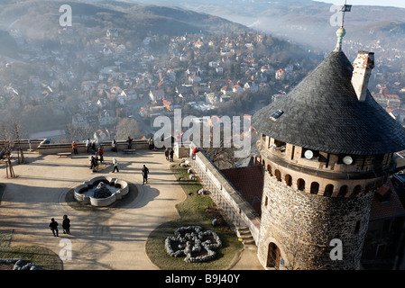 Wernigerode Castle, vista della terrazza e Torre Hausmann, Harz, Sassonia-Anhalt, Germania, Europa Foto Stock