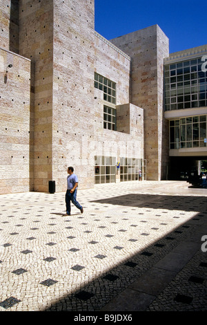 Centro Cultural de Belem, CCB, facciata nel cortile interno, il complesso ospita il Centro Cultura e Congressi nonché Foto Stock