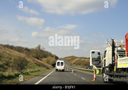 Lavori di chiusure di corsia sulla A41 nel Hertfordshire, Regno Unito Foto Stock