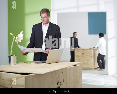 Manager in ufficio verde Foto Stock