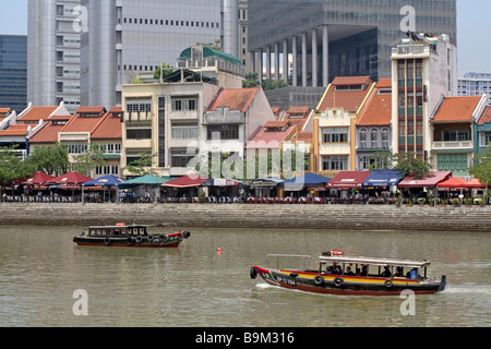 Club e ristoranti in Boat Quay district, Singapore Foto Stock