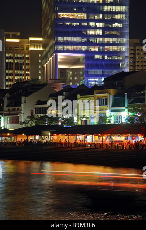 Club e ristoranti in Boat Quay district, Singapore Foto Stock