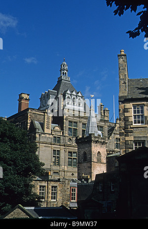 Edinburgh, Central Public Library, visto da Greyfriars sagrato. Foto Stock