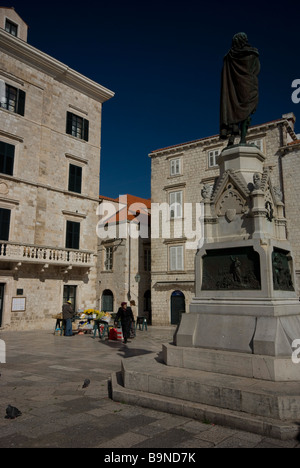 Vista di Gunduliceva Poljana square, la vecchia città di Dubrovnik, Croazia Foto Stock