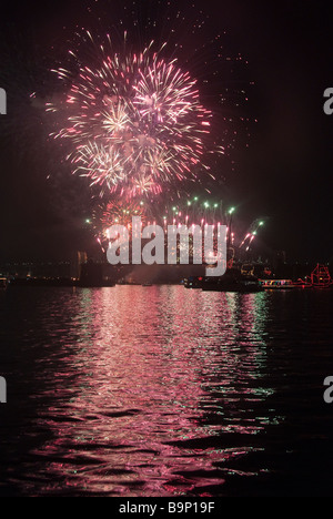 Sydney Capodanno fuochi d'artificio sul Ponte del Porto Foto Stock