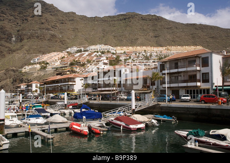 Spagna Isole Canarie Tenerife Los Gigantes Harbour Foto Stock