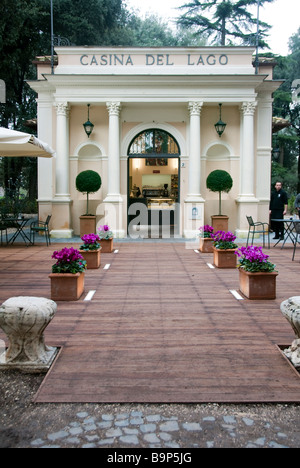 Caffe Casino del Lago dietro il Museo Carlo Bilotti nella Villa giardini Broghese Roma Foto Stock