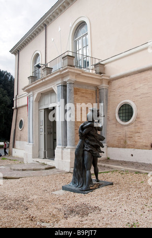 Scultura di Ettore e Andromaca (Hector e Andromeda) ma l'artista Giorgio de Chirico, 2006 versione di un originale del 1966 Foto Stock