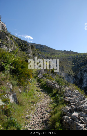 Percorso mozarabico, in rotta verso Barranc de Infierno, Vall de Laguart, Benimaurell, Provincia di Alicante, Comunidad Valenciana, Spagna Foto Stock