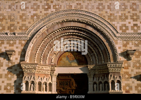 Italia, Abruzzo, l'Aquila, basilica di Santa Maria di Collemaggio Foto Stock