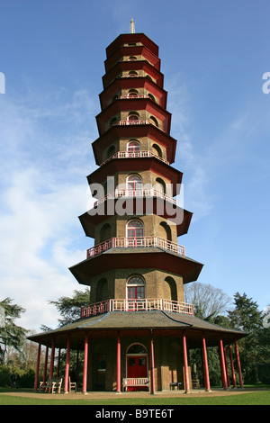 La pagoda cinese, eretto da William Chambers nel 1762. Royal Botanic Gardens, Kew, Richmond, Surrey, Inghilterra, Regno Unito Foto Stock