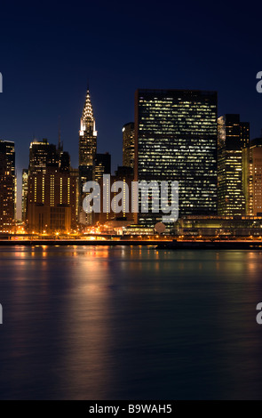 CHRYSLER NAZIONI UNITE edifici dello skyline di MIDTOWN EAST RIVER MANHATTAN NEW YORK CITY USA Foto Stock