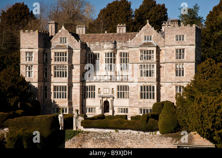 Fountains Hall parte del Fountains Abbey Estate vicino a Ripon North Yorkshire presi dall'esterno la struttura interno Foto Stock