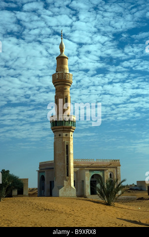 Backcountry moschea in un deserto città a nord di Khartoum Foto Stock