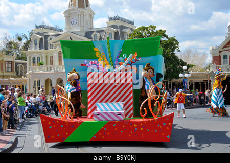 Galleggianti di Walt Disney il Parco a Tema del Regno Magico di Orlando in Florida centrale Foto Stock