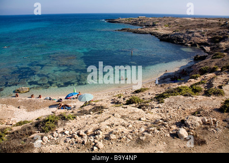 La spiaggia e il mare di Lampedusa, Sicilia, Italia Foto Stock