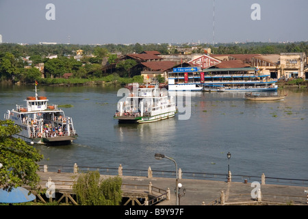 Attività sul fiume Saigon in Ho Chi Minh City Vietnam Foto Stock