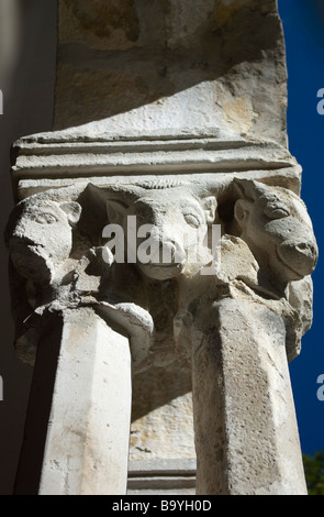 Agnelli scolpito nel monastero francescano, la vecchia città di Dubrovnik, Croazia Foto Stock