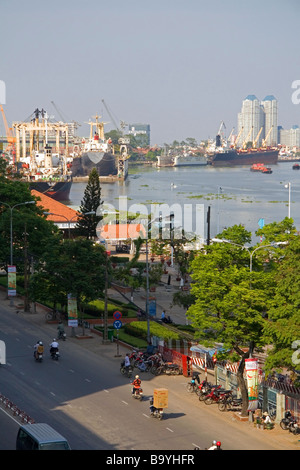 Attività sul fiume Saigon in Ho Chi Minh City Vietnam Foto Stock