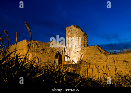 Antica struttura illuminata di Cesarea parco nazionale in Israele Foto Stock