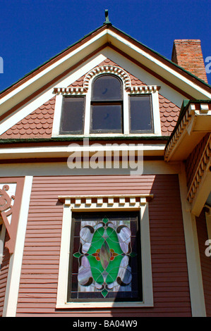 Casa vittoriana con antiche vetrate risale agli inizi del XX secolo Foto Stock