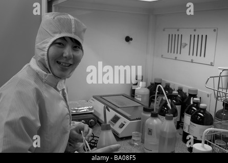 Giovane scienziato Foto Stock