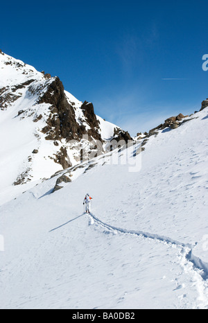 Sci alpinismo nelle Aiguilles Rouges Riserva Naturale, Chamonix-Mont Blanc, Francia Foto Stock