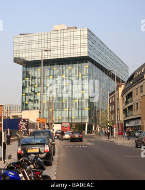 197 Blackfriars Road Southwark situato di fronte alla stazione della metropolitana il taglio in primo piano Foto Stock