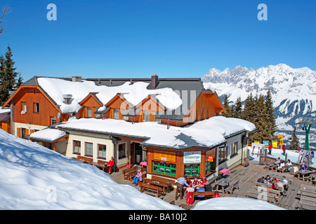 Rifugio alpino nella parte anteriore del Dachstein Mountain, Stiria, Austria Foto Stock