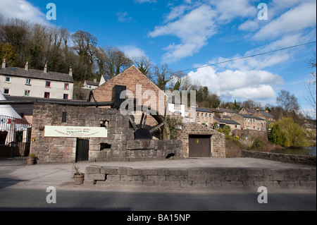 "Greyhound Pond' e ruota di acqua su 'Acqua Lane', Cromford, Derbyshire, Inghilterra, "Gran Bretagna" "Regno Unito" Foto Stock