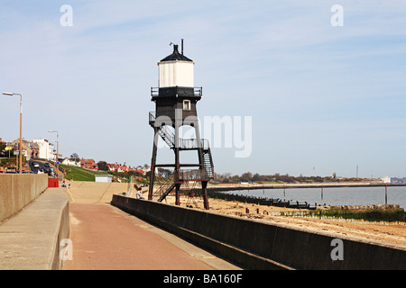 Faro vittoriano a Dovercourt sulla costa di Essex Foto Stock