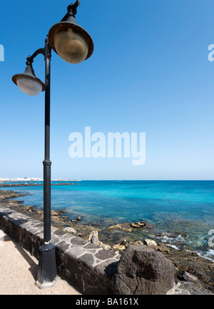 Passeggiata principale, a Playa Blanca, Lanzarote, Isole Canarie, Spagna Foto Stock