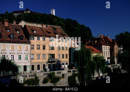 Slovenia, Lubiana, la città vecchia e il castello Foto Stock